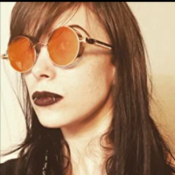 Accessories - BRAND NEW TRENDY RETRO ROUND SUNGLASSES NWT